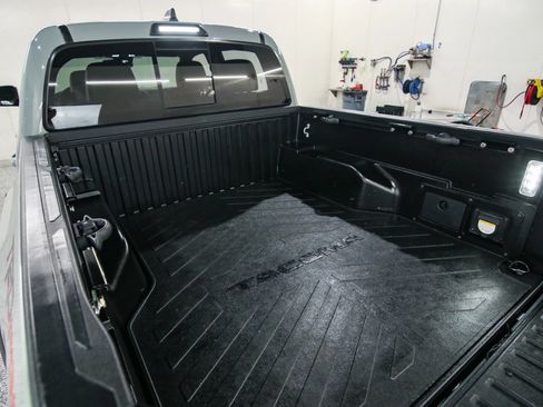 Used 2021 Toyota Tacoma TRD Pro AWD/4WD image 37