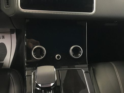 Used 2023 Land Rover Range Rover Velar S image 16