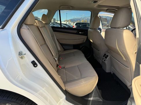 Used 2015 Subaru Outback 2.5i Limited image 19