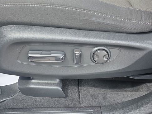 Used 2023 Honda CR-V EX image 19