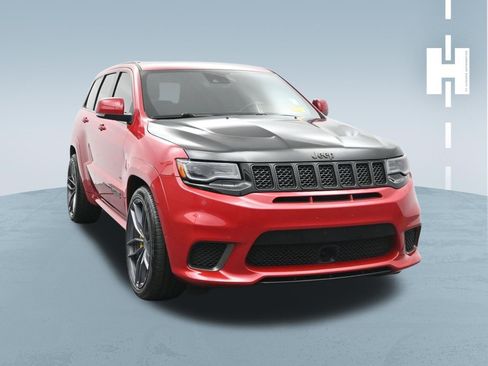 Used 2019 Jeep Grand Cherokee Trackhawk w/ Trailer Tow Group IV AWD/4WD image 3