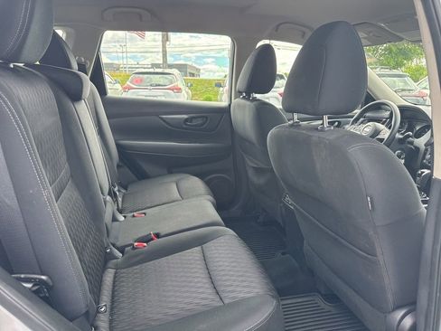Used 2019 Nissan Rogue S AWD/4WD image 14