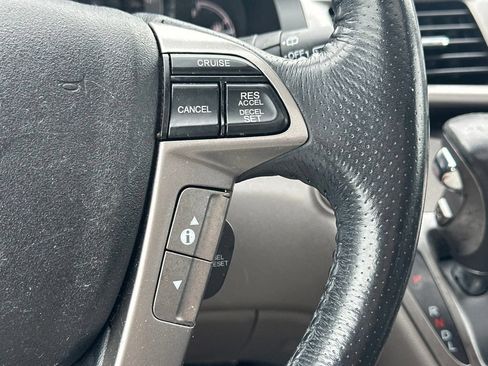 Used 2016 Honda Odyssey Touring Elite image 23