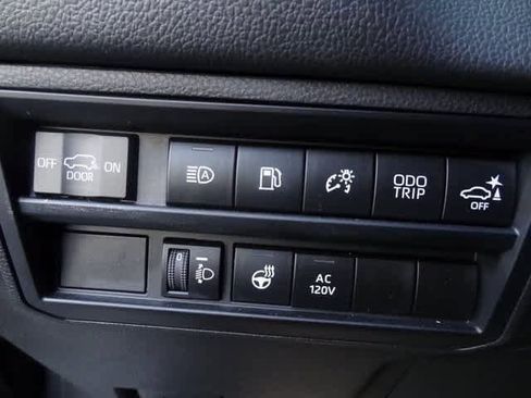 Used 2023 Toyota Sequoia Limited image 11