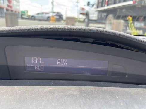 Used 2013 MAZDA MAZDA3 i SV FWD image 3