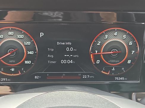 Used 2021 Hyundai Elantra SEL w/ Convenience + Premium Package image 30