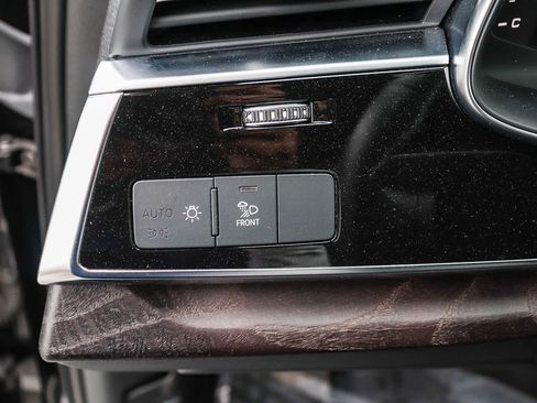 Used 2023 Audi Q7 2.0T Premium w/ Convenience Package AWD/4WD image 30