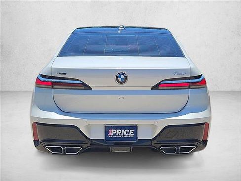 Used 2023 BMW 760i xDrive AWD/4WD image 6