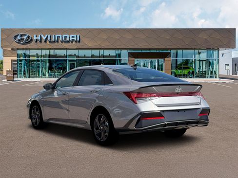 New 2026 Hyundai Elantra SEL Sport image 5