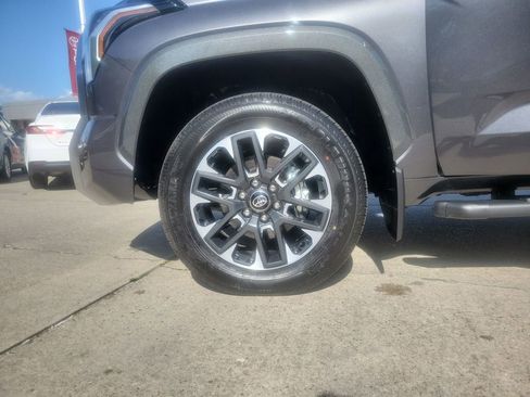 Used 2026 Toyota Tundra Limited w/ Power Package image 32