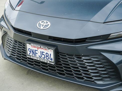 Certified 2025 Toyota Camry SE FWD image 9