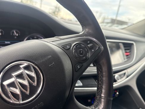 Used 2019 Buick Enclave Premium AWD/4WD image 17