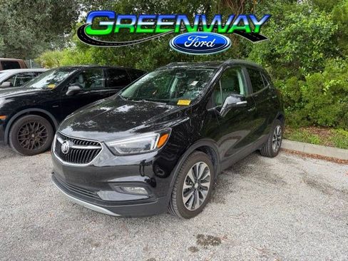 Used 2020 Buick Encore Essence FWD image 1