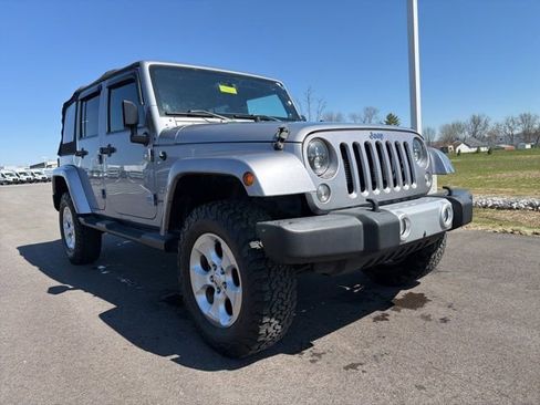 Used 2014 Jeep Wrangler Unlimited Sahara w/ Connectivity Group AWD/4WD image 1