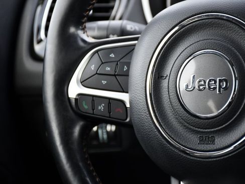 Used 2021 Jeep Compass Limited image 20