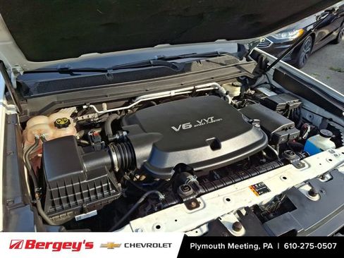 Used 2017 Chevrolet Colorado Z71 AWD/4WD image 30