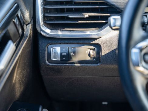 Used 2024 GMC Acadia Elevation w/ Black Edition image 26