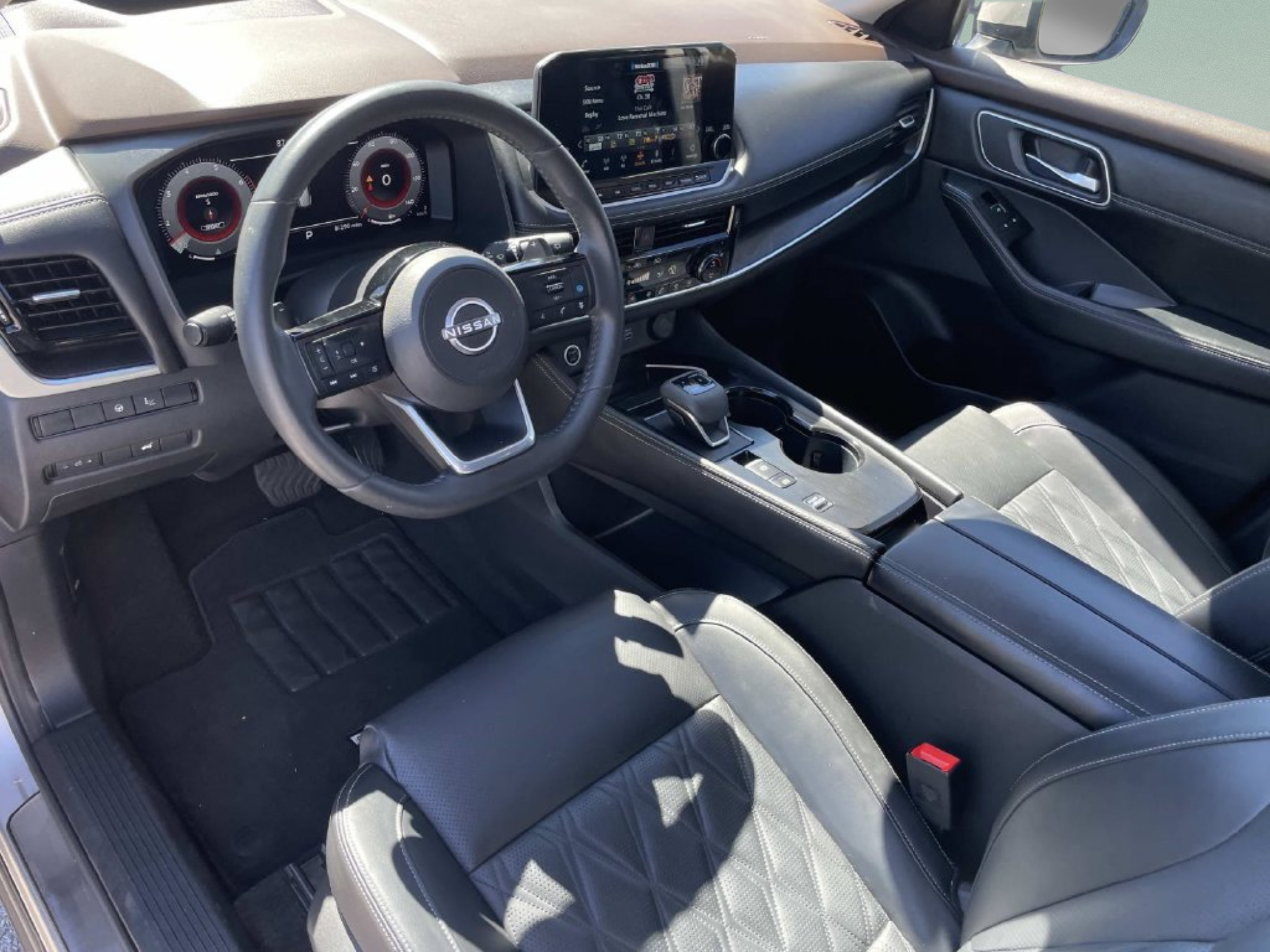 Used 2022 Nissan Rogue Platinum w/ Head-Up Display Package FWD image 22