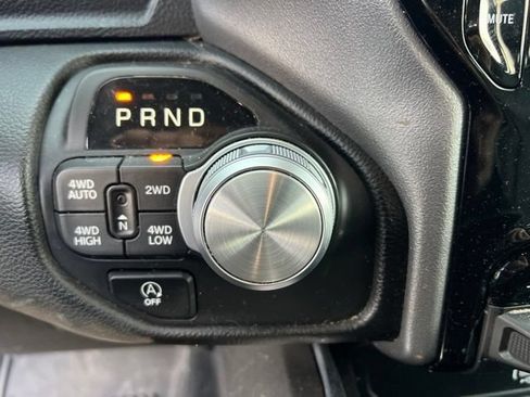 Used 2025 RAM 1500 Laramie w/ Sport Appearance Package AWD/4WD image 18