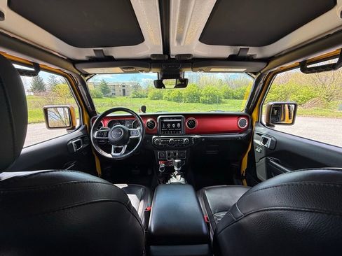 Used 2021 Jeep Wrangler Unlimited Rubicon w/ Dual Top Group image 2