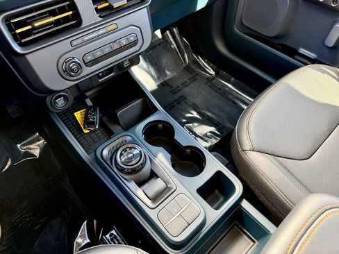 Certified 2025 Ford Maverick Tremor image 23