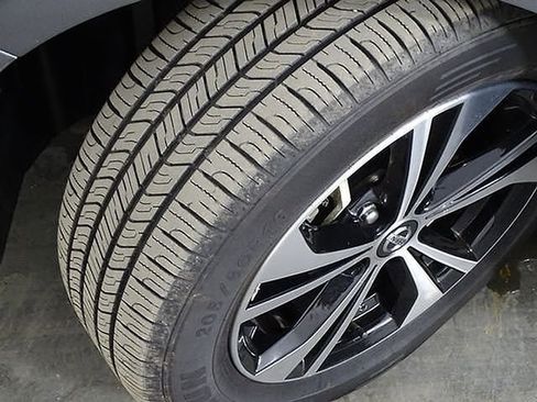 Used 2023 Nissan Sentra SV image 38