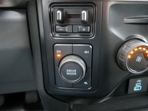 Used 2024 Ford F350 XLT AWD/4WD image 20