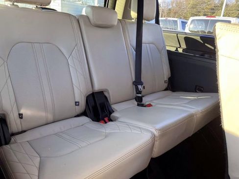 Used 2019 Ford Expedition Max Platinum image 31