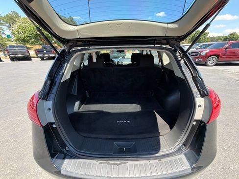 Used 2014 Nissan Rogue S AWD/4WD image 18