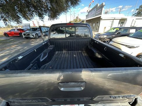 Used 2015 Toyota Tacoma PreRunner image 22