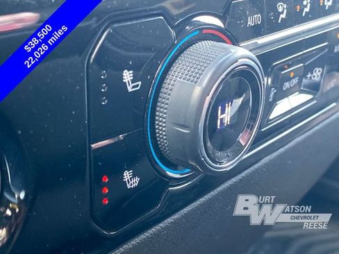 Used 2024 Chevrolet Silverado 1500 LT AWD/4WD image 28