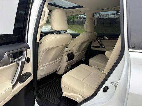 Certified 2022 Lexus GX 460 Premium w/ Accessory Package AWD/4WD image 23