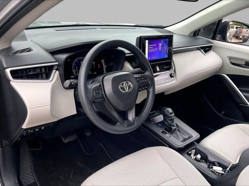 Used 2026 Toyota Corolla Cross L FWD image 17