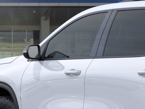 New 2027 Chevrolet Traverse Z71 w/ Driver Confidence Package AWD/4WD image 12