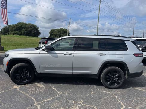 Used 2024 Jeep Grand Cherokee L Altitude RWD image 6