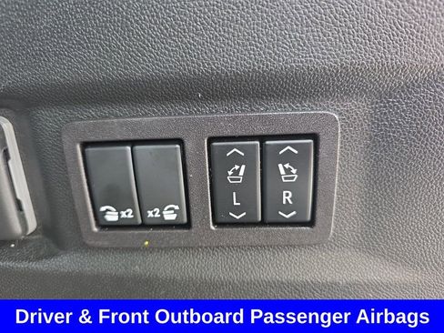 Used 2023 Chevrolet Tahoe LT w/ Luxury Package image 17