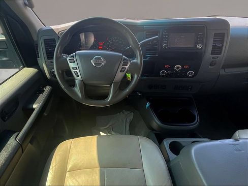 Used 2016 Nissan NV 3500 SL RWD image 9