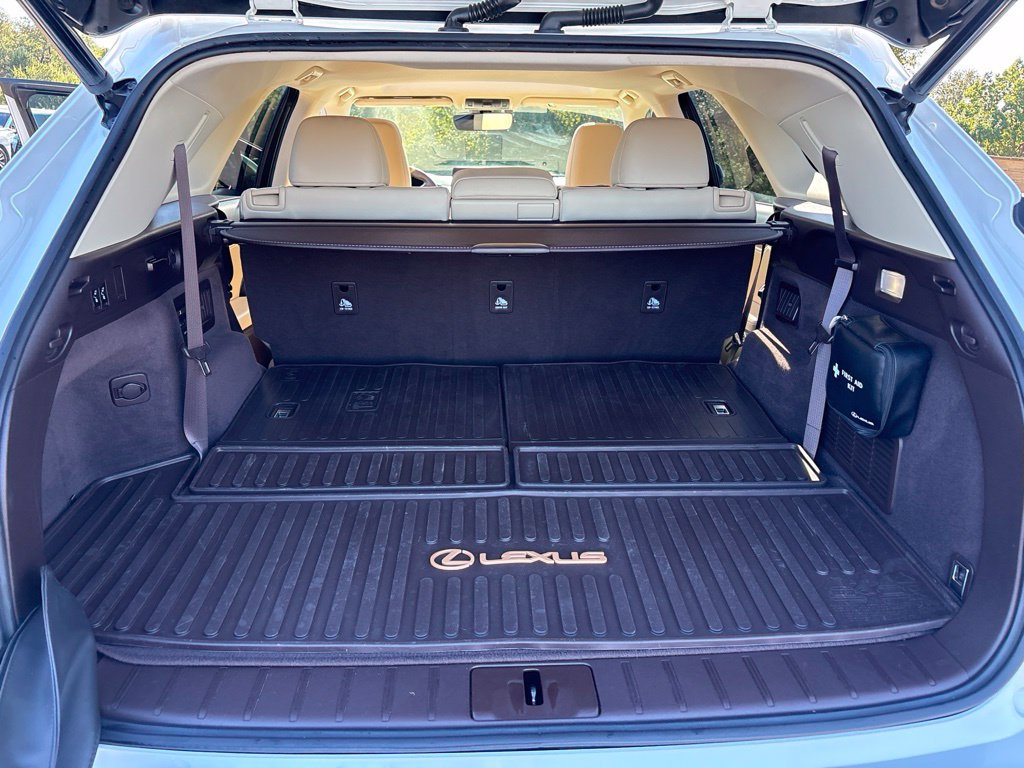 Used 2020 Lexus RX 350L FWD w/ Premium Package image 20