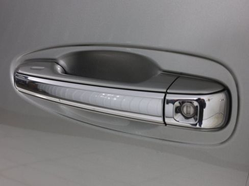 Used 2023 Lexus GX 460 Luxury w/ Sport Design Package image 22