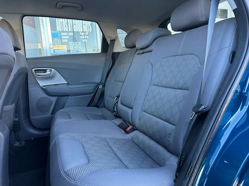 Used 2018 Kia Niro LX image 12