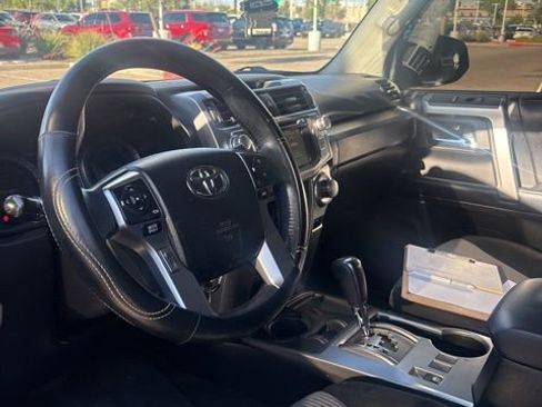 Used 2018 Toyota 4Runner SR5 image 15