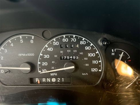 Used 1997 Ford Explorer XL image 13