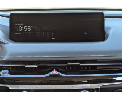 Used 2023 Genesis G80 2.5T image 18