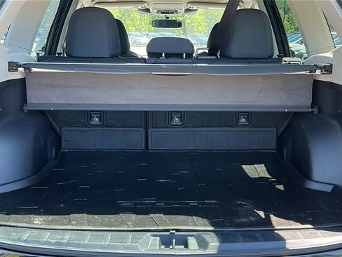 Certified 2023 Subaru Forester Premium AWD/4WD image 27