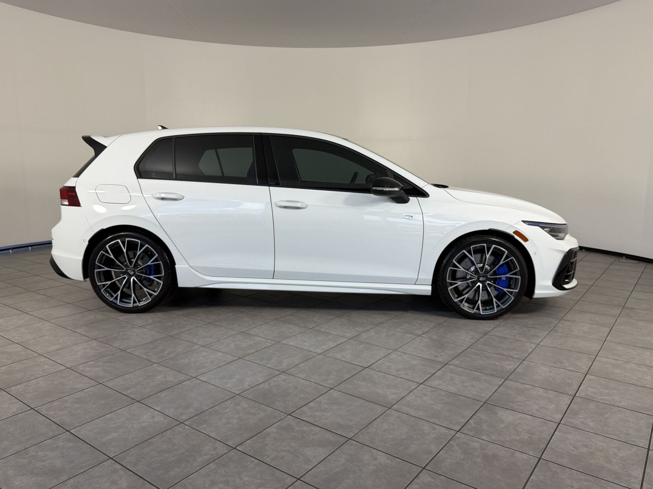 Used 2026 Volkswagen Golf AWD/4WD image 8