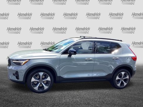 Used 2026 Volvo XC40 B5 Plus w/ Protection Package Premier image 6