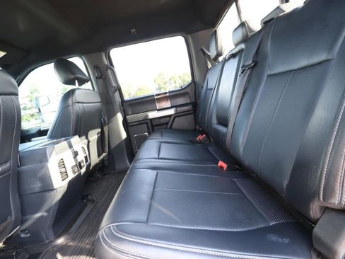 Used 2022 Ford F350 Lariat AWD/4WD image 9