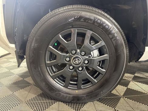 Used 2026 Toyota 4Runner SR5 AWD/4WD image 10
