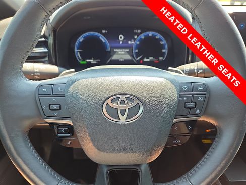 Used 2025 Toyota Camry XSE FWD image 24