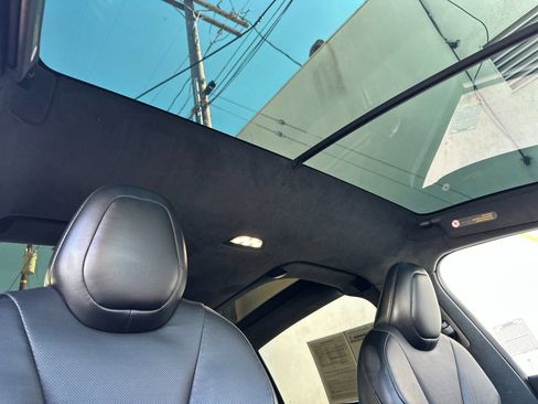 Used 2024 Tesla Model X image 19